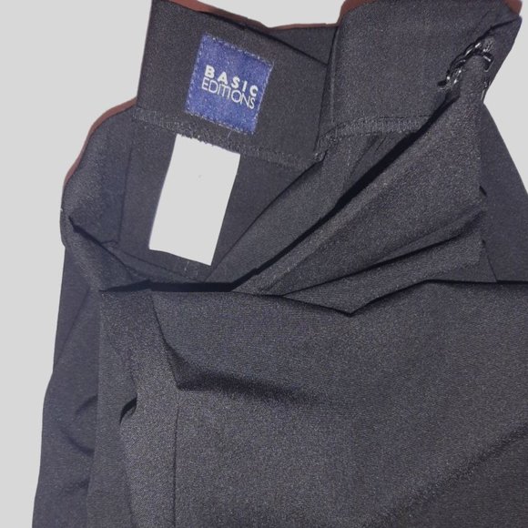 Ladies Black Capri Pants~ Size 6~ Basic Additions - Picture 7 of 9